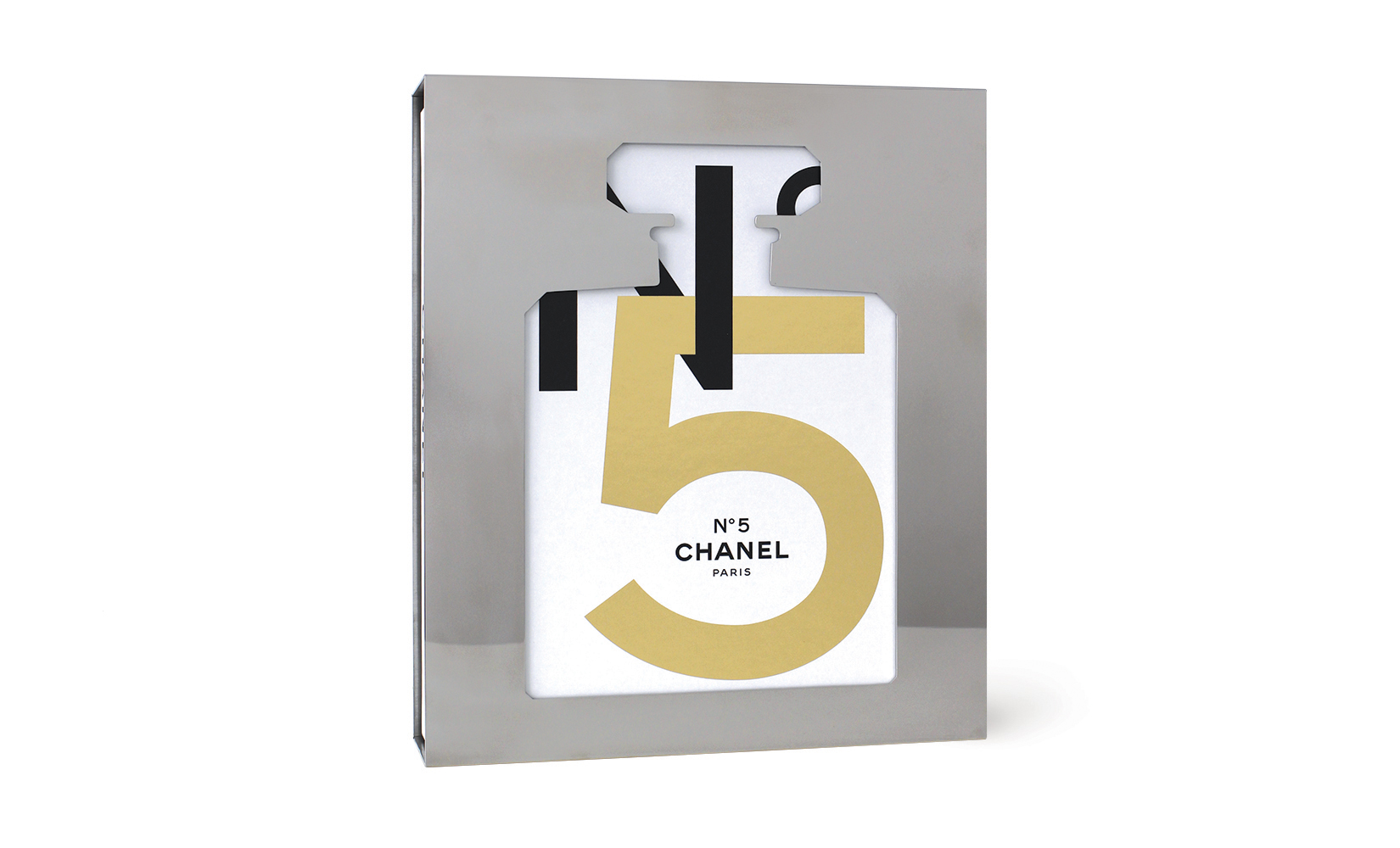 CHANEL-NUMERO-5-OLIVIER-ANDREOTTI-TOLUCA-STUDIO-01-1.jpg