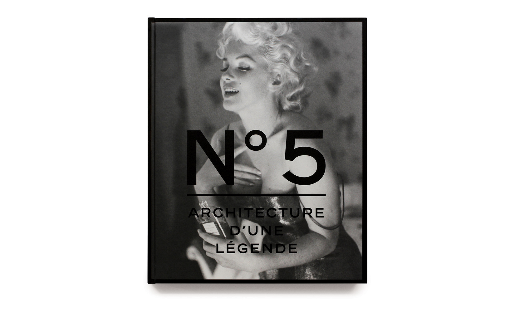 CHANEL-NUMERO-5-OLIVIER-ANDREOTTI-TOLUCA-STUDIO-15.jpg